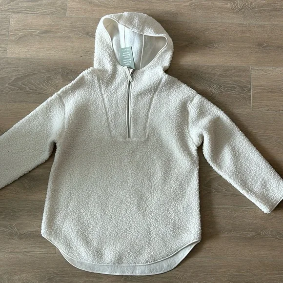 NWT H&M Cream Sherpa Hoodie size M - Picture 1 of 3
